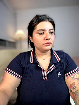 Snapshot of horny_roomiess chatting on 10.19.25 horny roomiess online show from 10.19.25