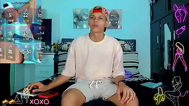 Liamscott  online show from 10.07.25