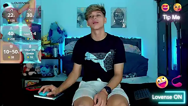 Liamscott  online show from 11.08.25