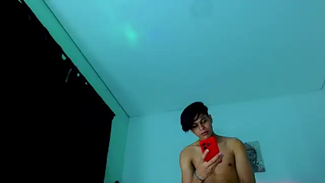 Liamscott  online show from 02.12.26