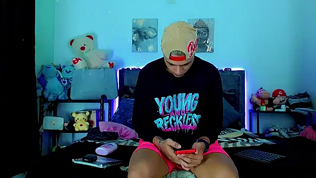 Liamscott  online show from 03.14.26