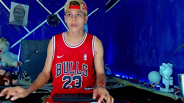 Liamscott  online show from 06.12.26