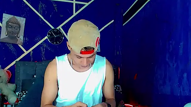Liamscott  online show from 06.14.26