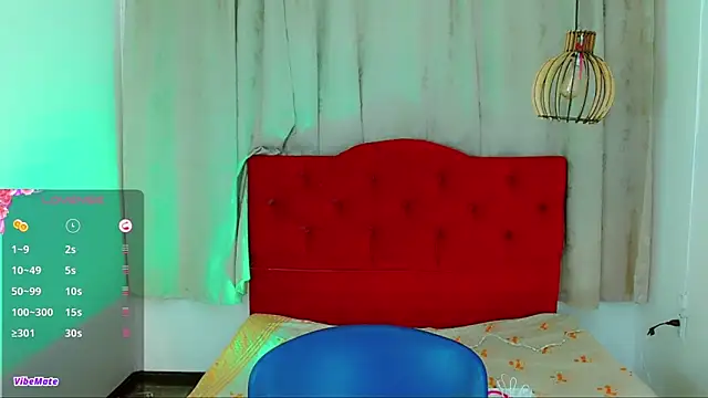 Snapshot of Jessica_smith_1 chatting on 10.18.25 Jessica smith 1 online show from 10.18.25