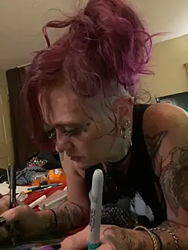 Snapshot of renegade_vyxxen chatting on 01.28.25 renegade vyxxen online show from 01.28.25