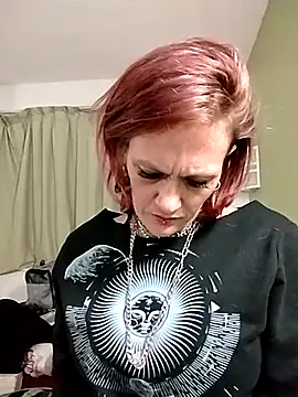 Snapshot of renegade_vyxxen chatting on 03.13.25 renegade vyxxen online show from 03.13.25