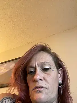 Snapshot of renegade_vyxxen chatting on 03.20.25 renegade vyxxen online show from 03.20.25