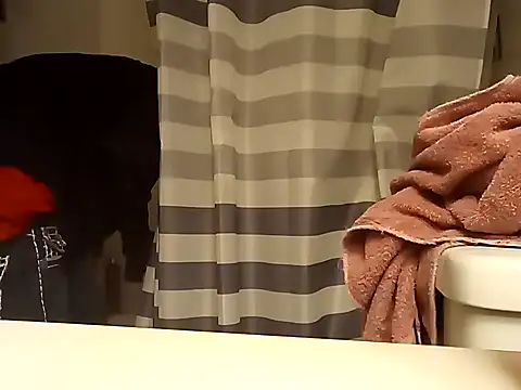 Snapshot of Blkstylion chatting on 11.20.25 Blkstylion online show from 11.20.25