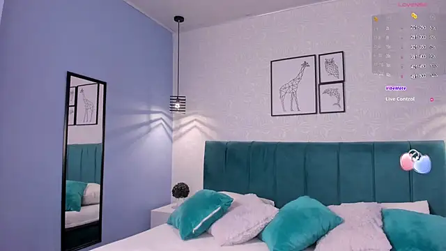 Snapshot of katherin_smith_ chatting on 12.21.24 katherin smith online show from 12.21.24