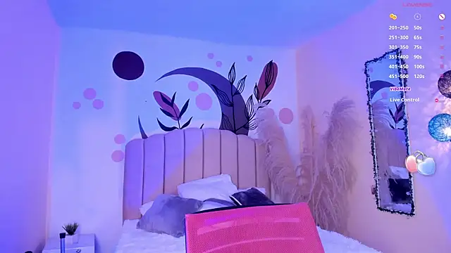 Snapshot of katherin_smith_ chatting on 02.05.25 katherin smith online show from 02.05.25