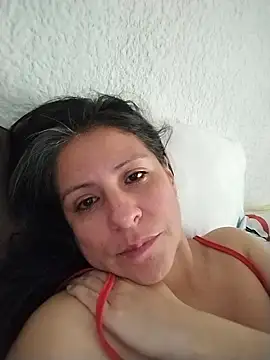 Snapshot of LucifernandaSw chatting on 01.10.25 LucifernandaSw online show from 01.10.25