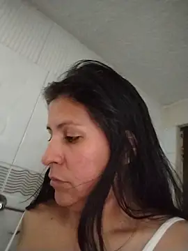 Snapshot of LucifernandaSw chatting on 01.12.25 LucifernandaSw online show from 01.12.25