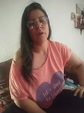 Snapshot of LucifernandaSw chatting on 02.17.25 LucifernandaSw online show from 02.17.25