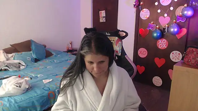 Snapshot of LucifernandaSw chatting on 02.18.26 LucifernandaSw online show from 02.18.26