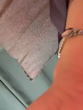 hotAssHell  online show from 03.16.25