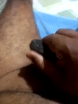 Snapshot of kznguy chatting on 10.09.25 kznguy online show from 10.09.25