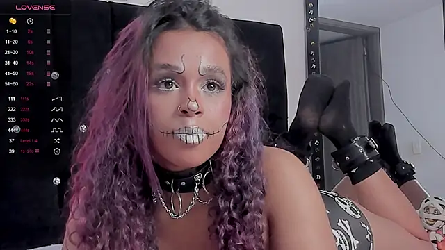 Snapshot of Lips_SaraSofia2 chatting on 10.15.25 Lips SaraSofia2 online show from 10.15.25