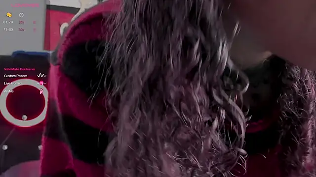 Snapshot of Lips_SaraSofia2 chatting on 10.16.25 Lips SaraSofia2 online show from 10.16.25