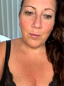xsexycurvymilf online show from 10.05.25