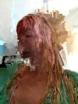 EmmaInLove23 online show from 10.18.25