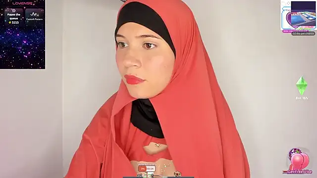 Snapshot of hanaa_18 chatting on 10.18.25 hanaa 18 online show from 10.18.25