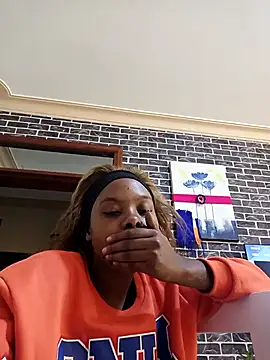 Snapshot of Dellah26 chatting on 10.20.25 Dellah26 online show from 10.20.25