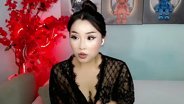 Snapshot of ichiben chatting on 06.23.26 ichiben online show from 06.23.26
