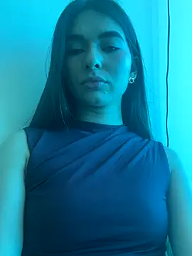 Coralinee 01 online show from 11.21.25