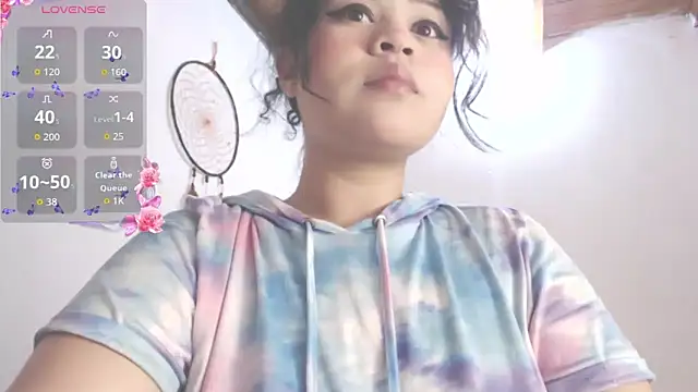 Snapshot of Amara18_ chatting on 10.22.25 Amara18 online show from 10.22.25