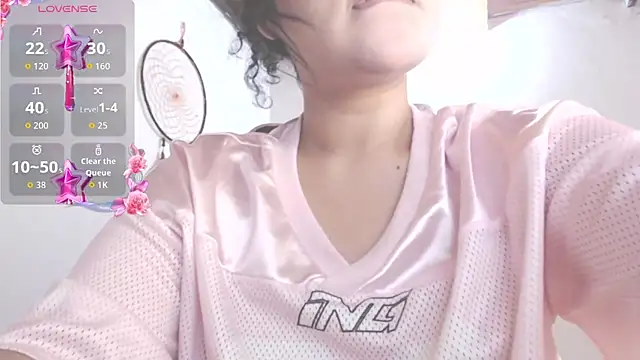 Amara18  online show from 11.25.25