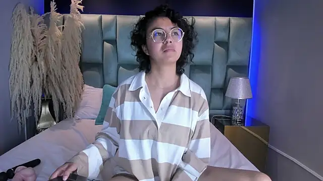 Amareto  online show from 01.04.25