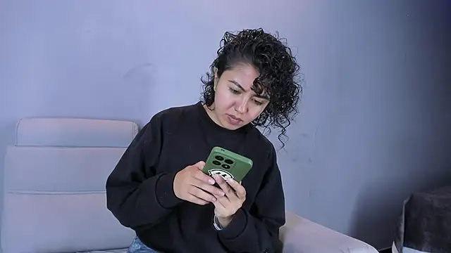 Amareto  online show from 01.05.25