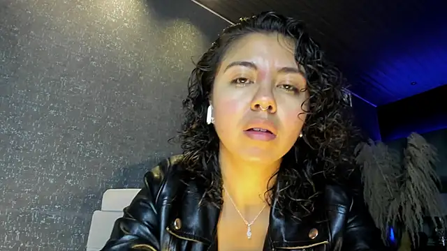 Amareto  online show from 10.12.25