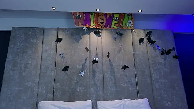 Amareto  online show from 10.25.25