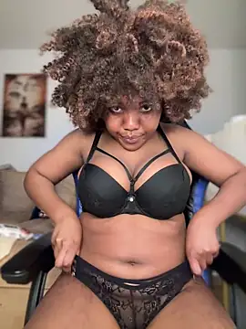 SSEXYBUBBLEBUTT101 online show from 01.07.25