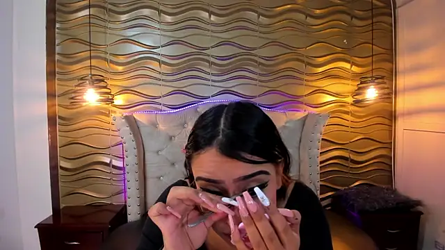 Snapshot of Andreita_Jones chatting on 10.04.25 Andreita Jones online show from 10.04.25