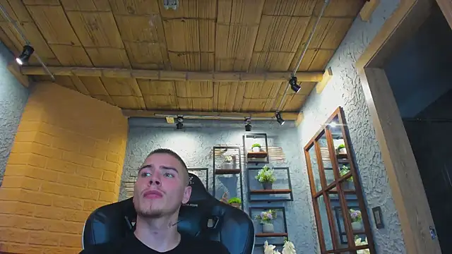 Snapshot of JordanThompson_ chatting on 03.20.25 JordanThompson  online show from 03.20.25