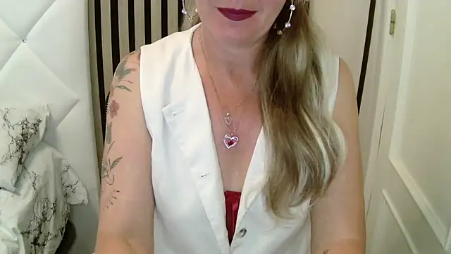 xxNoeliaxx online show from 04.05.26