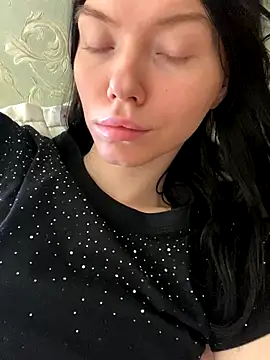 Lisaaa Alisa online show from 10.17.25