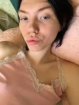 Lisaaa Alisa online show from 10.24.25