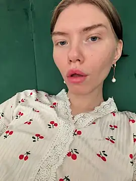Snapshot of Lisaaa_Alisa chatting on 05.19.26 Lisaaa Alisa online show from 05.19.26