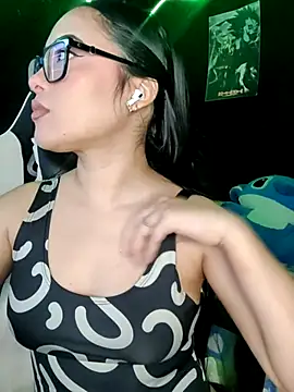 Snapshot of Janna_mnt chatting on 10.05.25 Janna mnt online show from 10.05.25