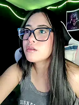 Snapshot of Janna_mnt chatting on 10.13.25 Janna mnt online show from 10.13.25