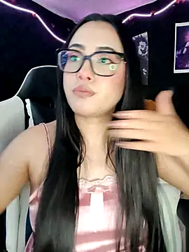 Snapshot of Janna_mnt chatting on 10.18.25 Janna mnt online show from 10.18.25