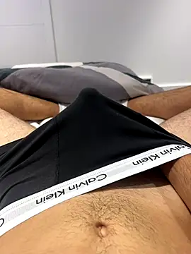 h0rnyguy001 online show from 10.10.25