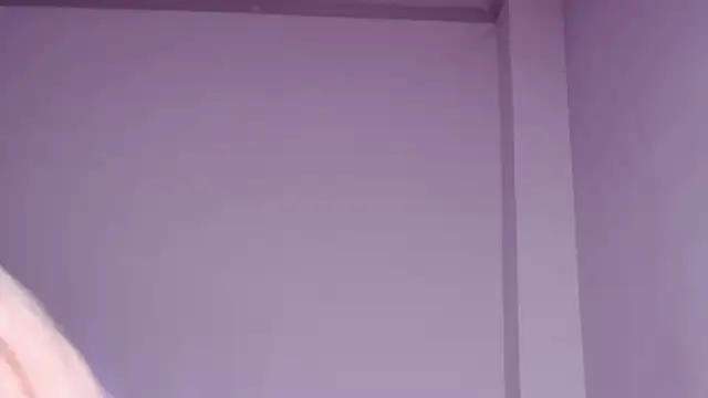 Snapshot of caarlywhitee chatting on 09.25.25 caarlywhitee online show from 09.25.25