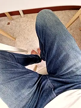 Snapshot of Lorent6969 chatting on 10.26.25 Lorent6969 online show from 10.26.25