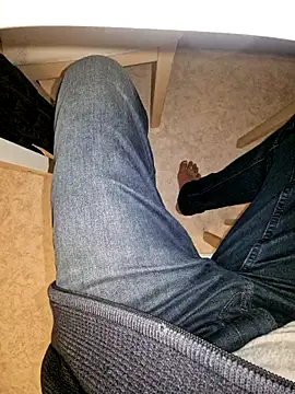 Snapshot of Lorent6969 chatting on 10.28.25 Lorent6969 online show from 10.28.25