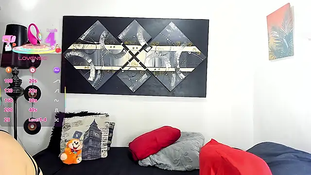 SARAMISHA online show from 02.13.26