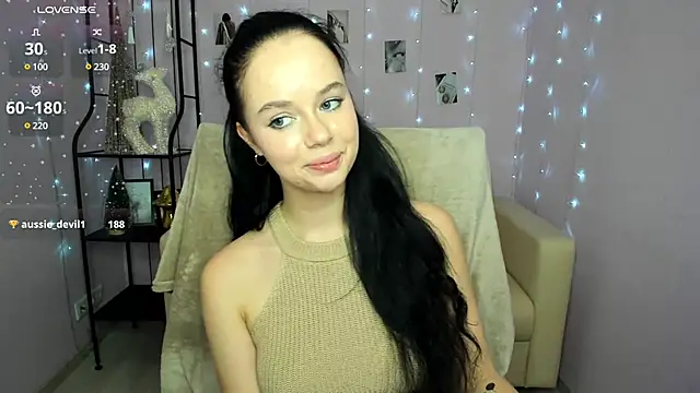 Snapshot of Lori__Hell chatting on 12.16.24 Lori Hell online show from 12.16.24